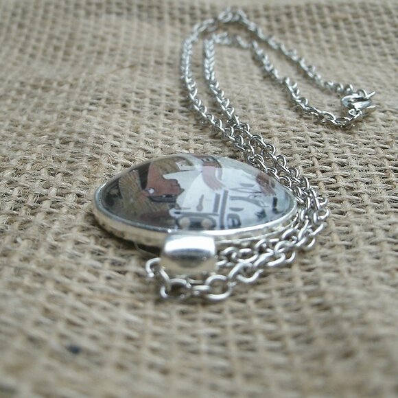 Egyptian Goddess Isis Glass Cabochon Pendant Necklace - Picture 8 of 13